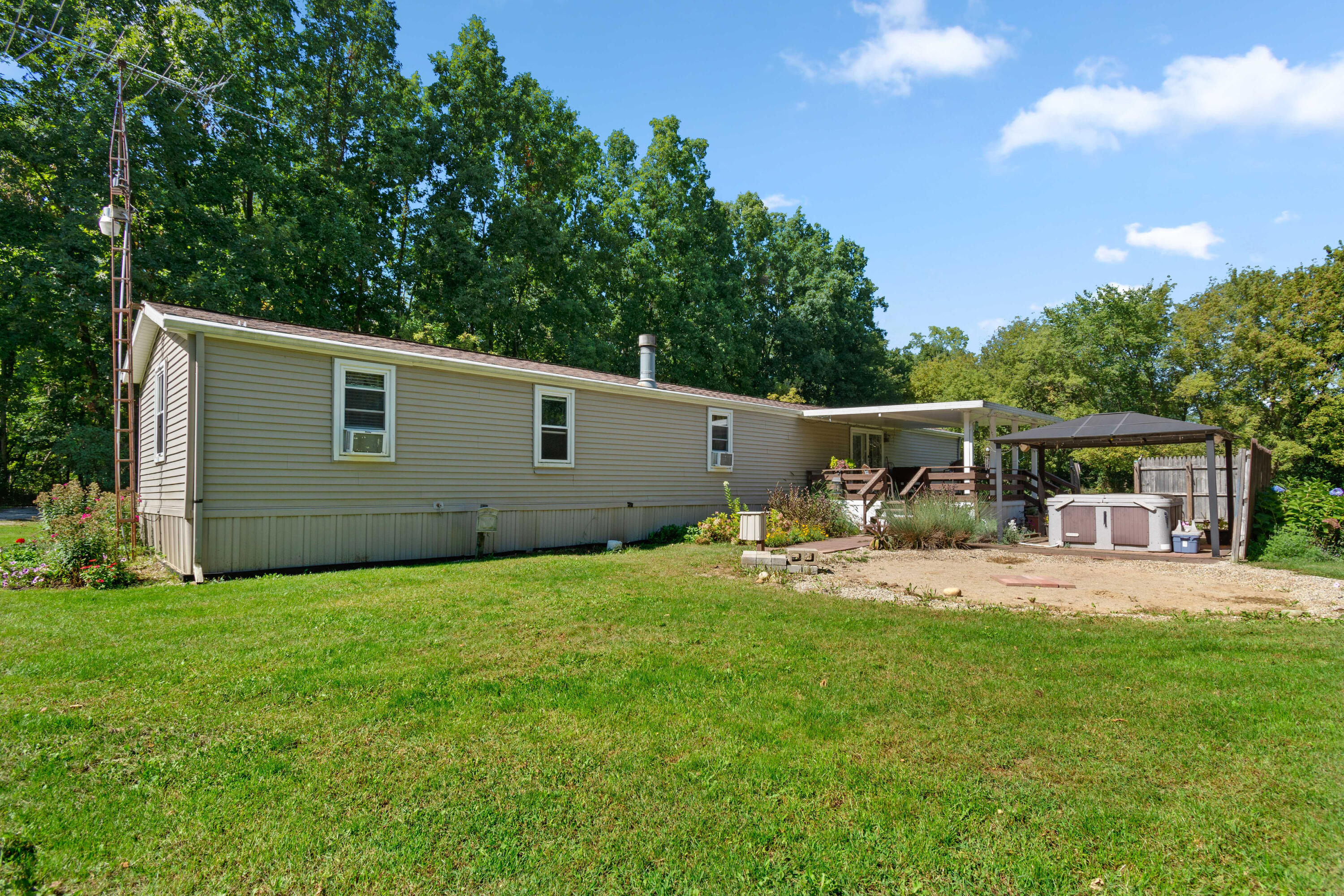 11333 Strait Road Jonesville, MI 49250 - Photo 31 of 38 18