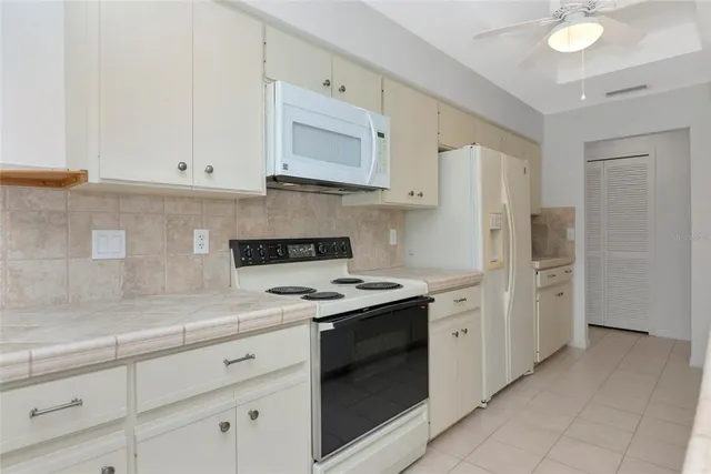 $450,000 | 5122 Wedge Court East, Bradenton, FL 34203