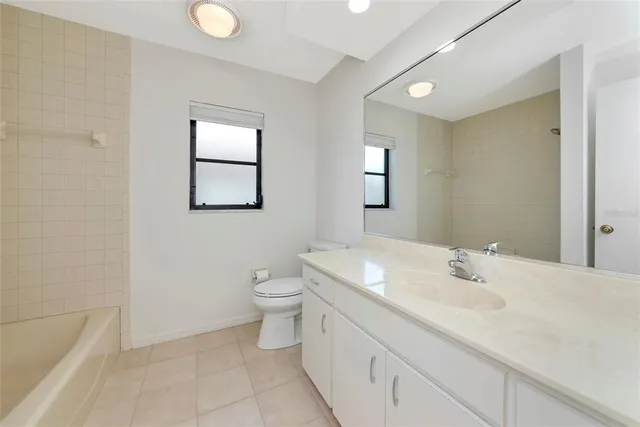 $450,000 | 5122 Wedge Court East, Bradenton, FL 34203