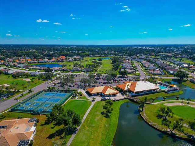 $450,000 | 5122 Wedge Court East, Bradenton, FL 34203