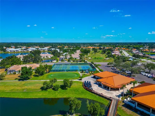 $450,000 | 5122 Wedge Court East, Bradenton, FL 34203