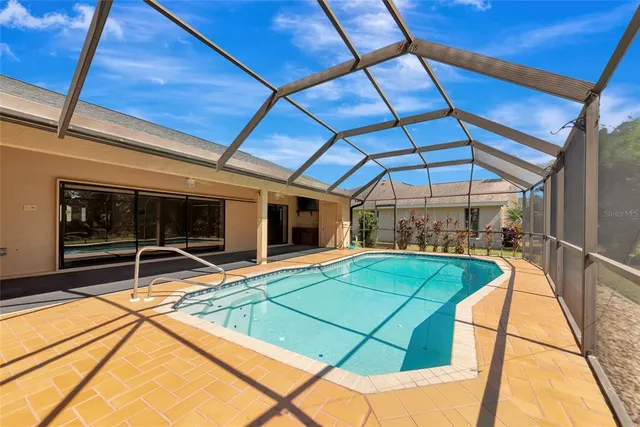 $450,000 | 5122 Wedge Court East, Bradenton, FL 34203