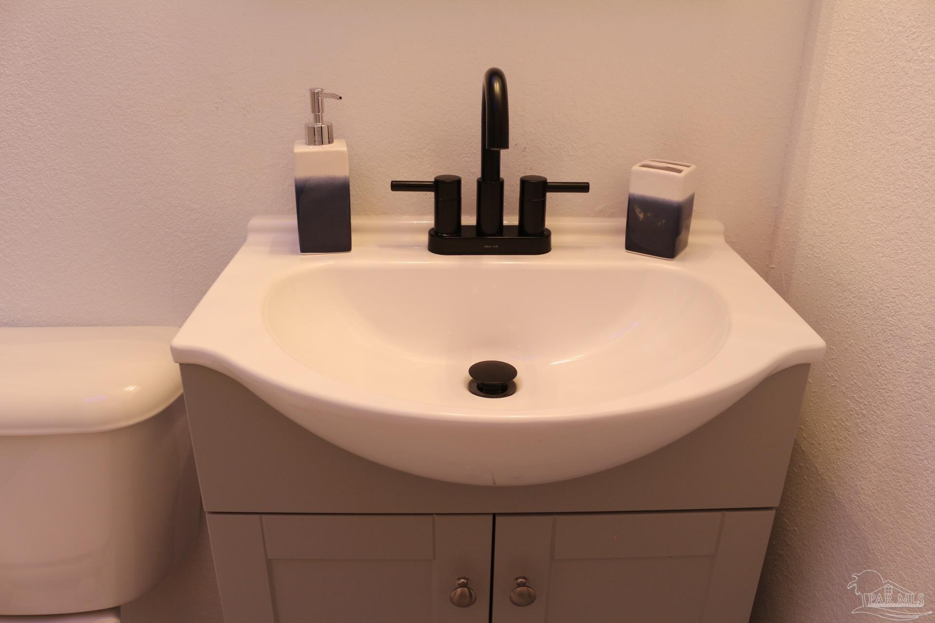 6605 Hampton Road Pensacola, FL 32505 - Photo 15 of 20