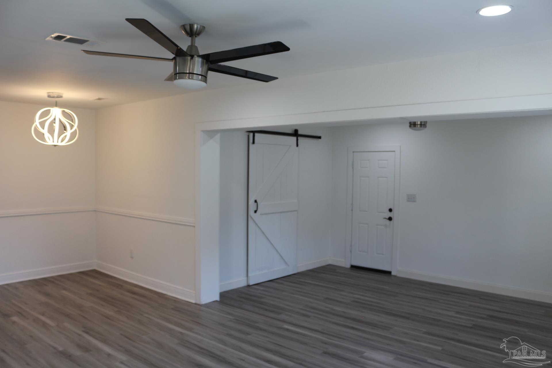 6605 Hampton Road Pensacola, FL 32505 - Photo 4 of 20