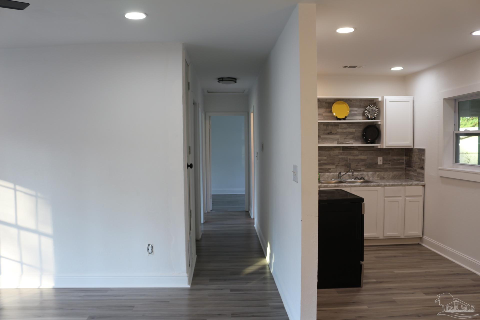 6605 Hampton Road Pensacola, FL 32505 - Photo 9 of 20