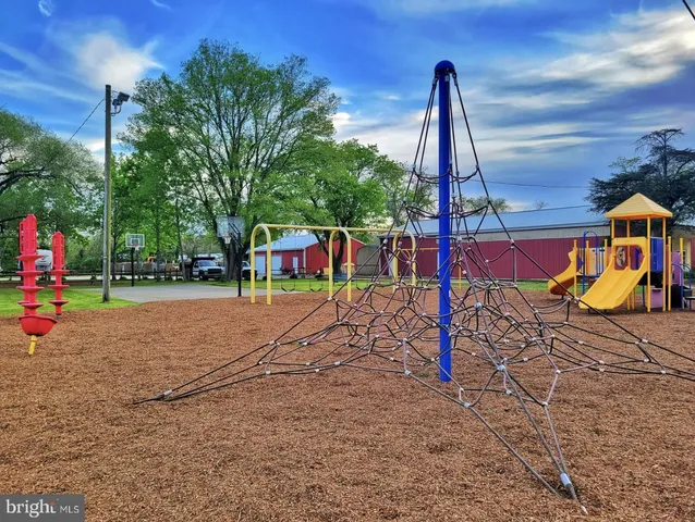 $38,999 | 1917 Us-9 Cape, Unit T5, Cape May Court House, NJ 08210