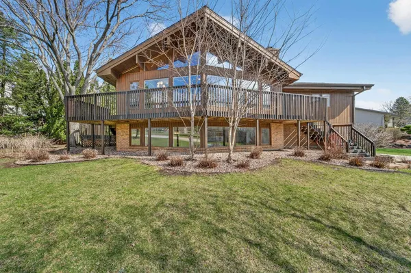 $600,000 | 700 Reid Drive, Mount Horeb, WI 53572