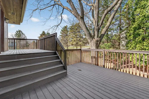 $600,000 | 700 Reid Drive, Mount Horeb, WI 53572