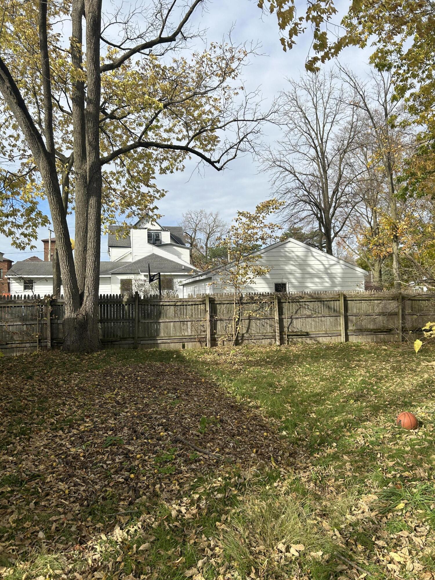 119 East Sherwood Street Decatur, MI 49045 - Photo 5 of 6 IMG_2642