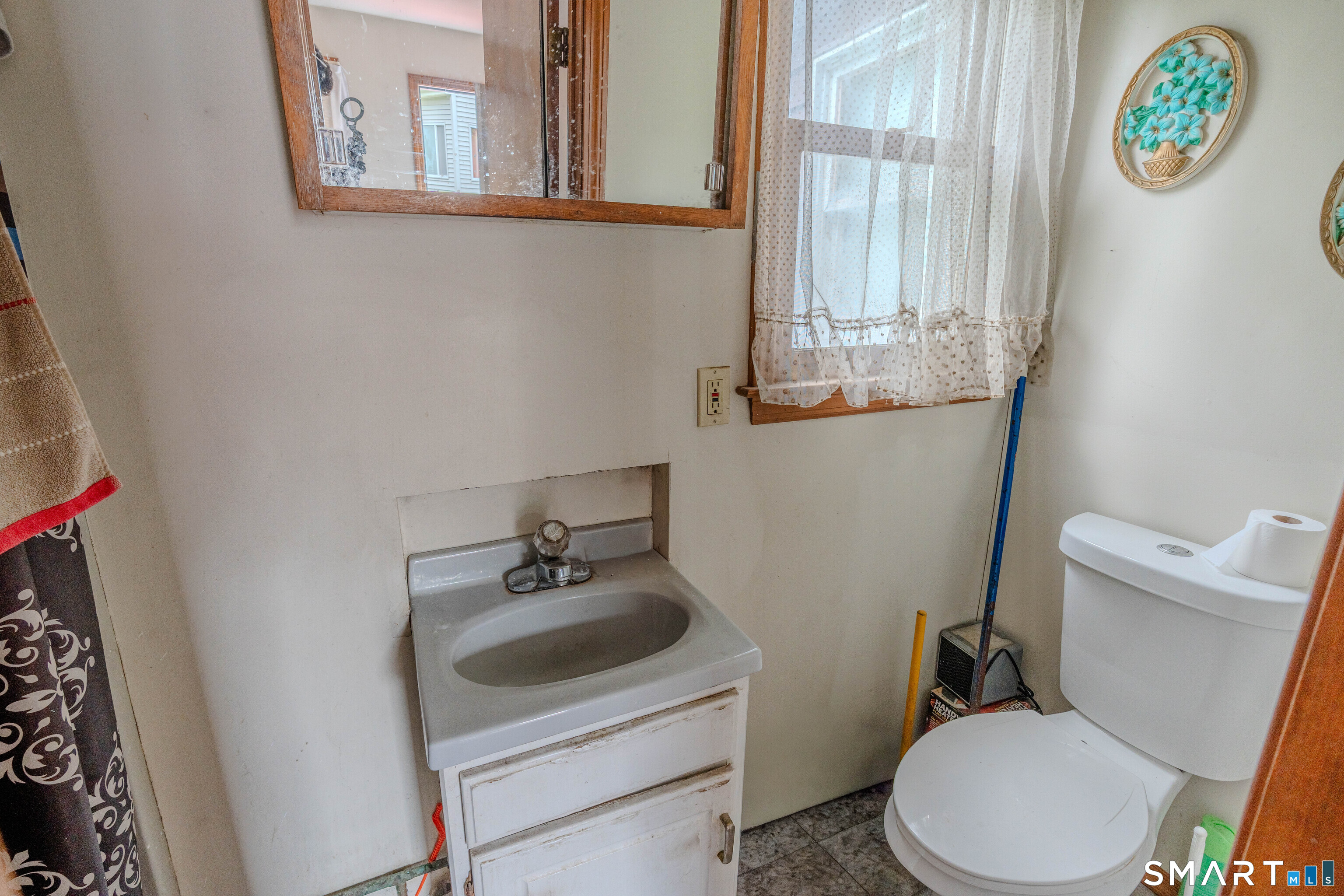 98 Ball Pond Road Danbury, CT 06811 - Photo 33 of 38 Gallery Image 33