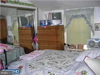 2629 Southampton Road Philadelphia, PA 19116 - Photo 8 of 12 Gallery Image 8