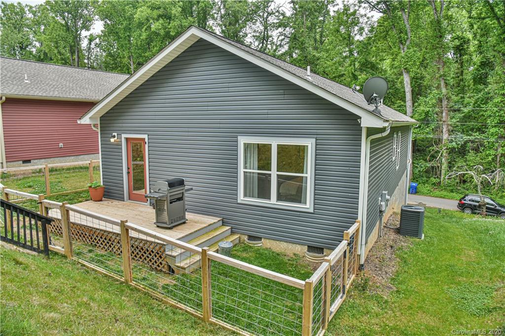 613 Reed Street Asheville, NC 28803 - Photo 11 of 32 Gallery Image 11