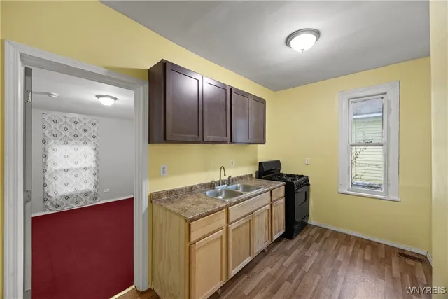 $184,900 | 48 Glenwood Avenue, Buffalo, NY 14209