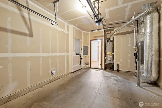 a view of a room with an empty space