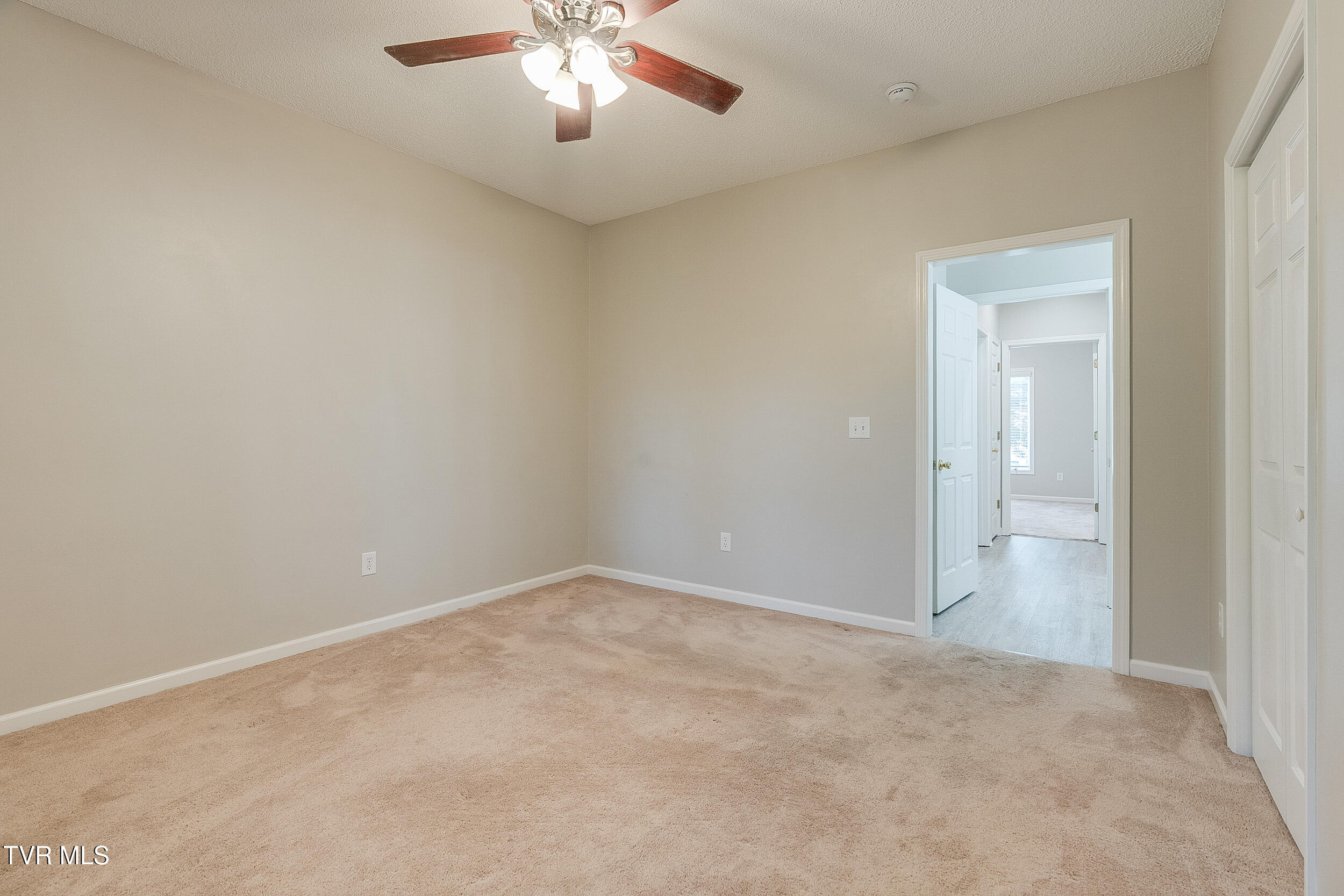 176 South Austin Springs Road, Unit 9 Johnson City, TN 37601 - Photo 23 of 27 1000010250