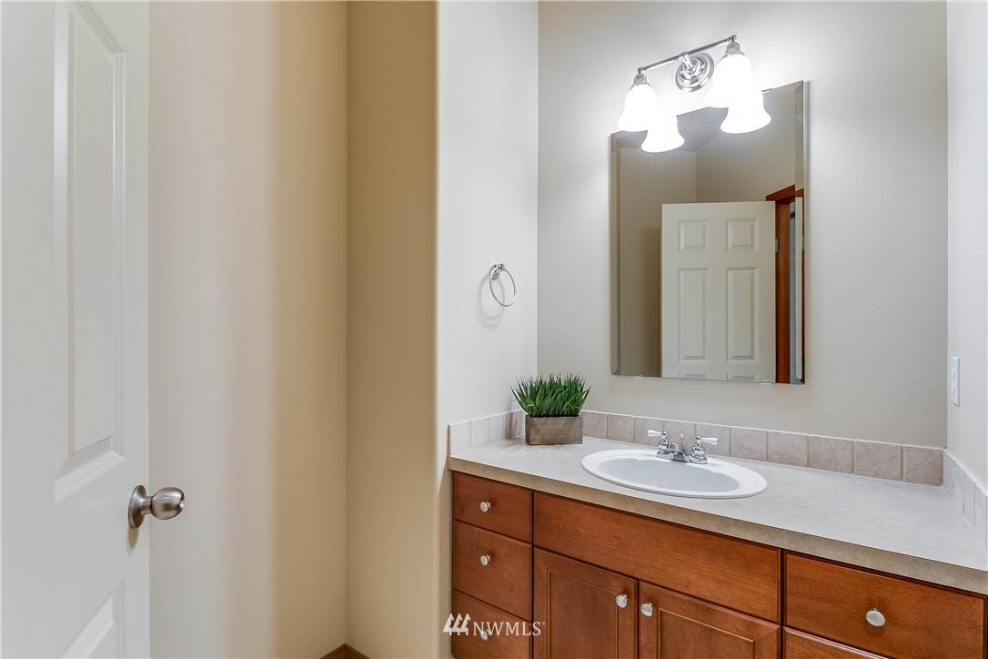 215 Orcas Place Southeast Renton, WA 98059 - Photo 23 of 25 Gallery Image 23