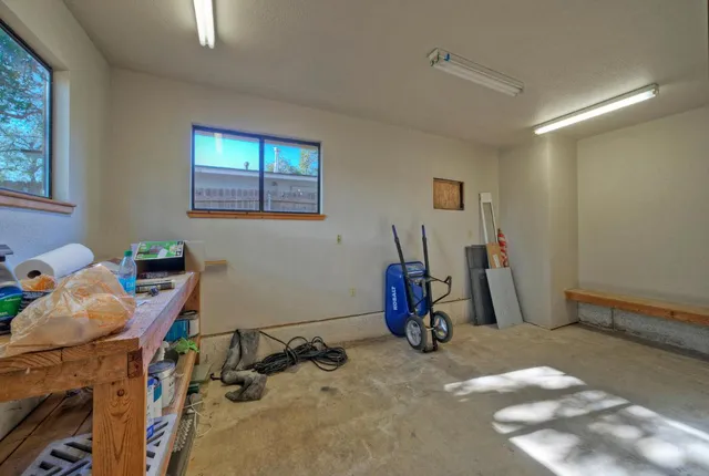 $3,400 | 15501 Rock Creek, Austin, TX 78734