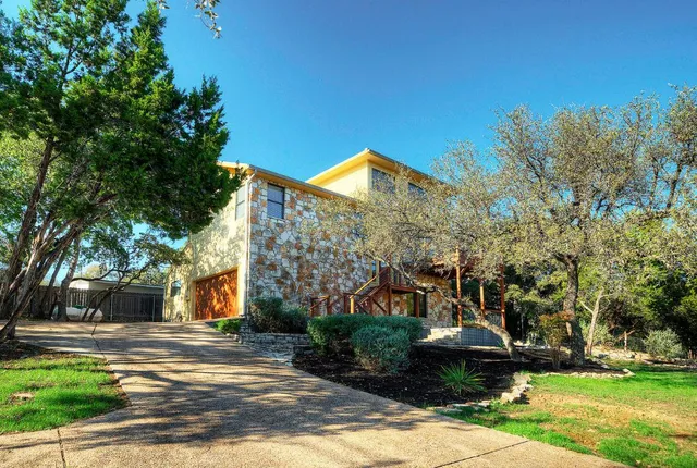 $3,400 | 15501 Rock Creek, Austin, TX 78734