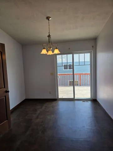 $330,000 | 1719 Grand Avenue, Worthington, MN 56187