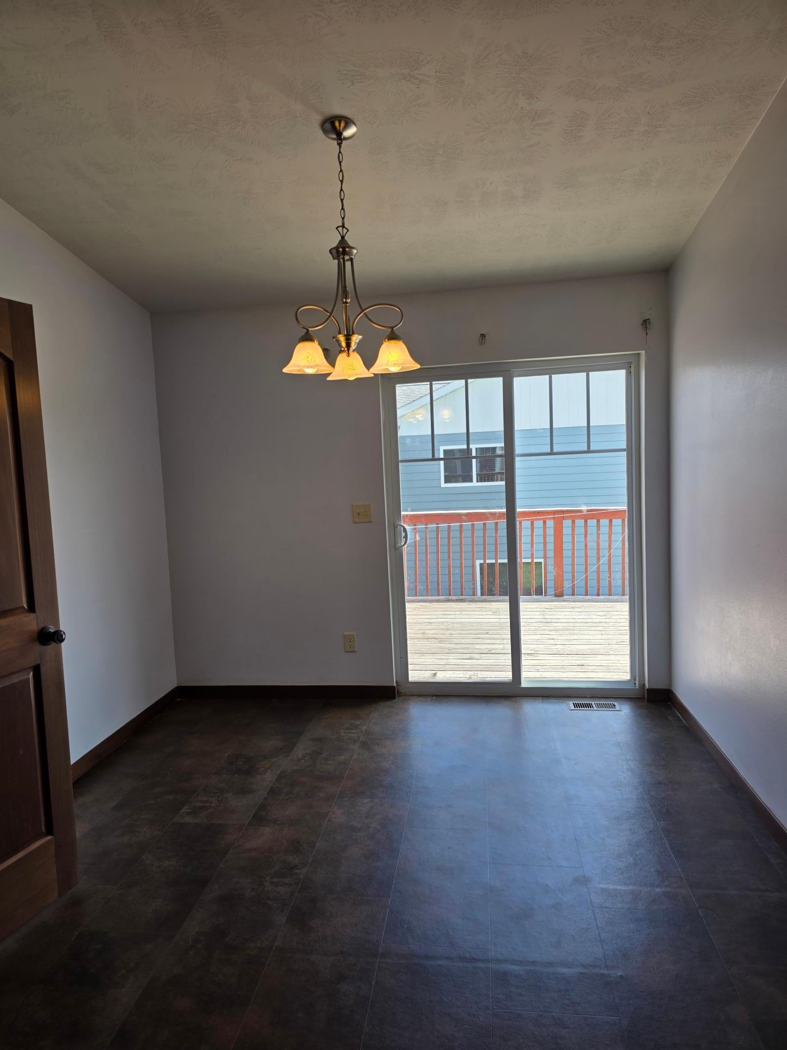 1719 Grand Avenue Worthington, MN 56187 - Photo 3 of 13