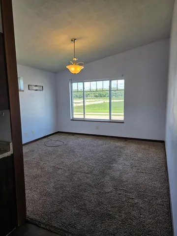 $330,000 | 1719 Grand Avenue, Worthington, MN 56187