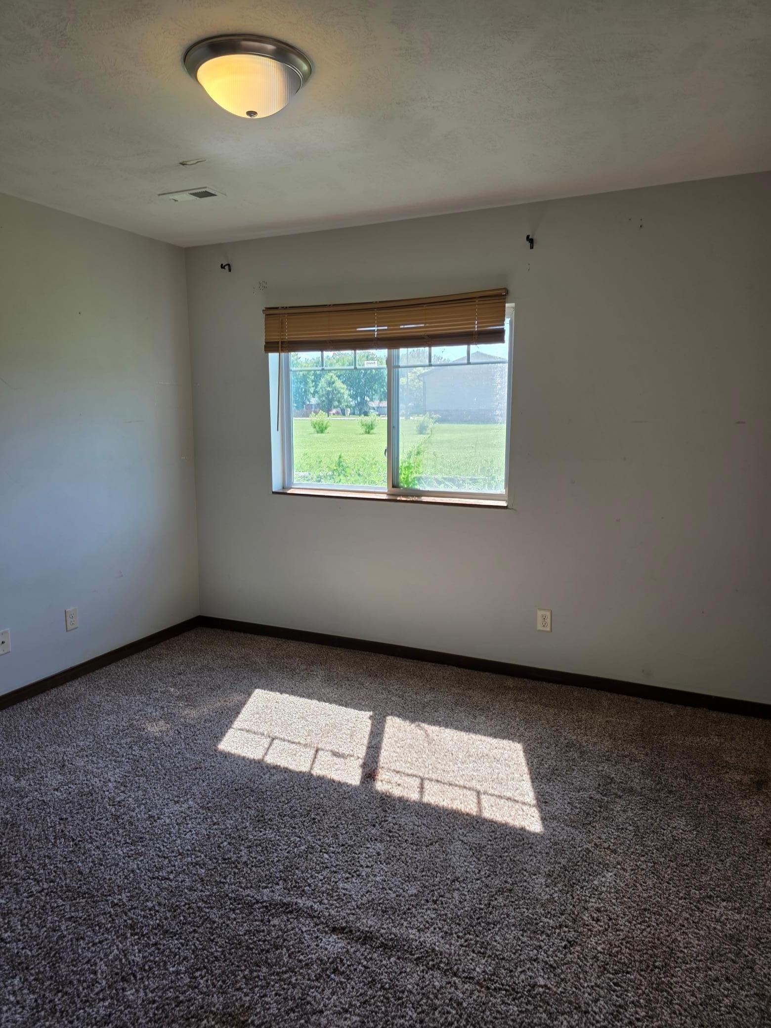 1719 Grand Avenue Worthington, MN 56187 - Photo 10 of 13