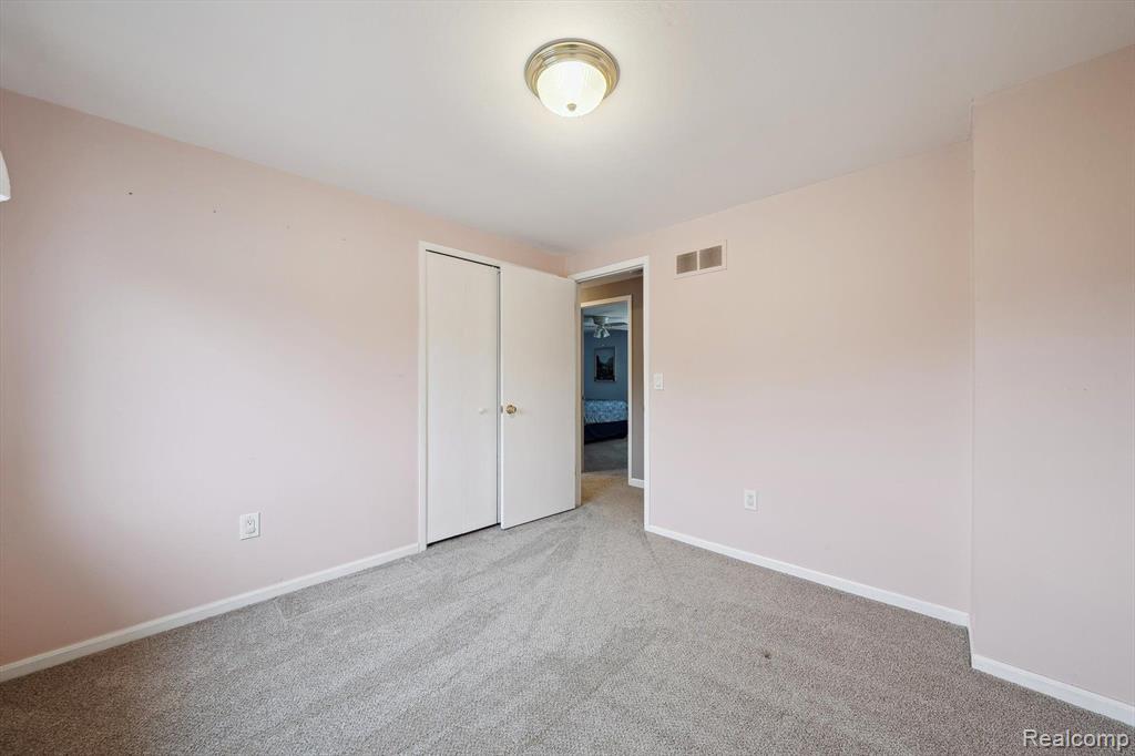 2275 Highsplint Drive Rochester Hills, MI 48307 - Photo 24 of 40 Gallery Image 24