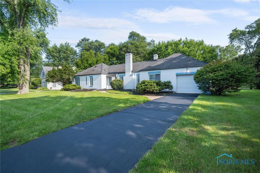 4306 Sheraton Road Toledo, OH 43615 - Photo 4 of 29 Gallery Image 4