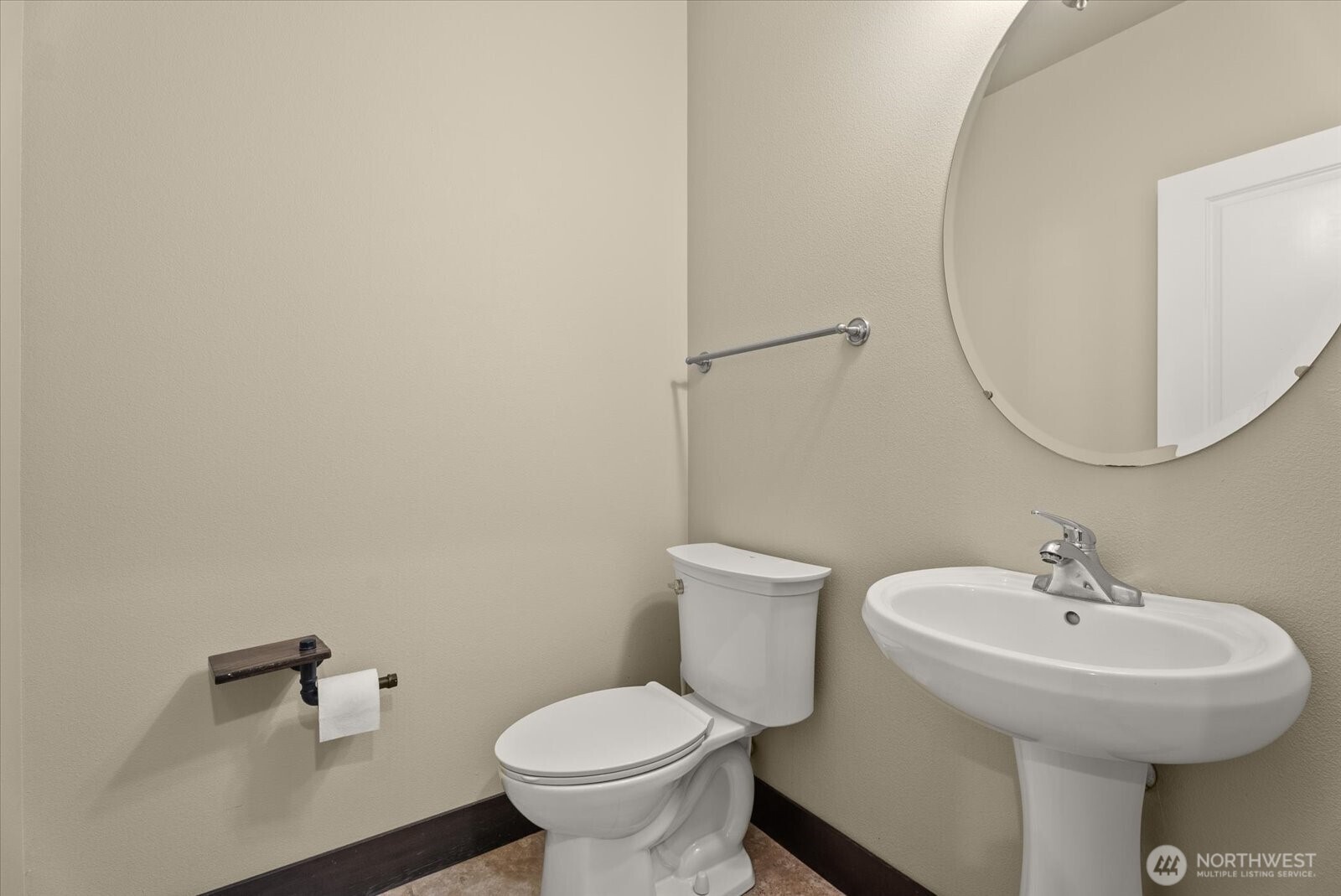 1357 Elma Place Northeast Renton, WA 98059 - Photo 14 of 37 Gallery Image 14