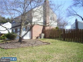 539 Maplewood Road Springfield, PA 19064 - Photo 3 of 12