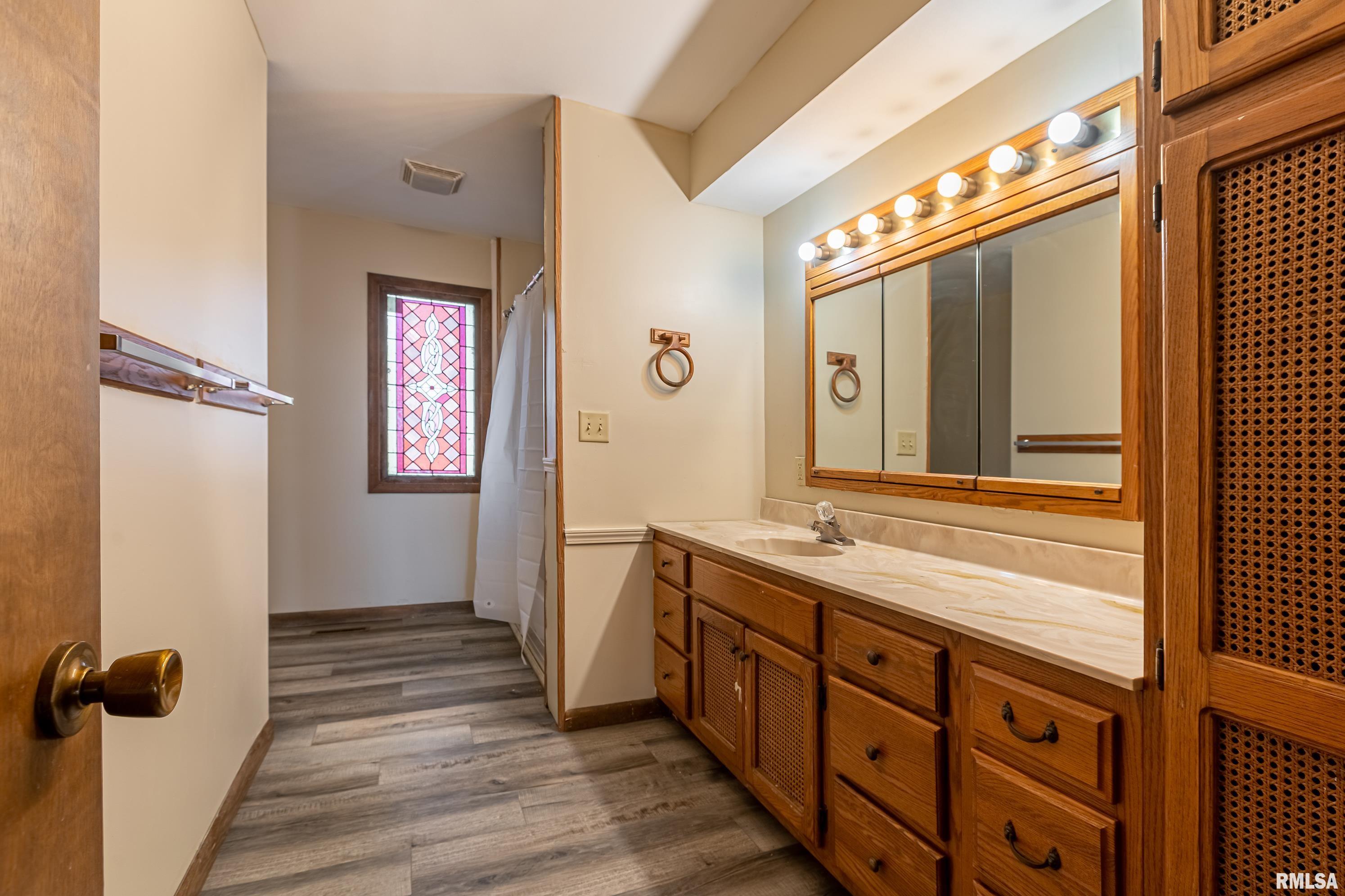 528 East No Name Road Carbondale, IL 62902 - Photo 22 of 31 Gallery Image 22