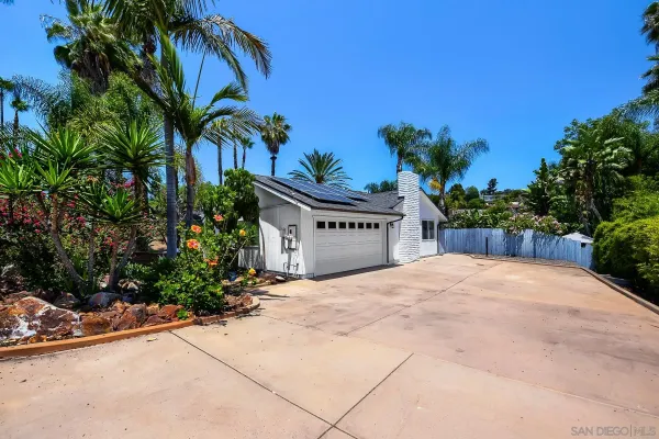 $859,900 | 4225 Avocado Boulevard, La Mesa, CA 91941