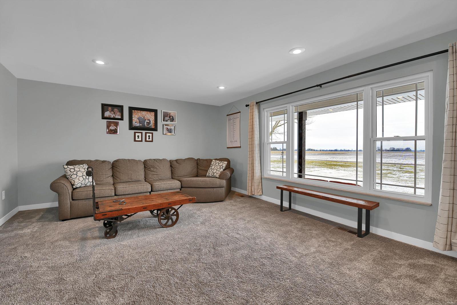9249 Church Road Worden, IL 62097 - Photo 7 of 28