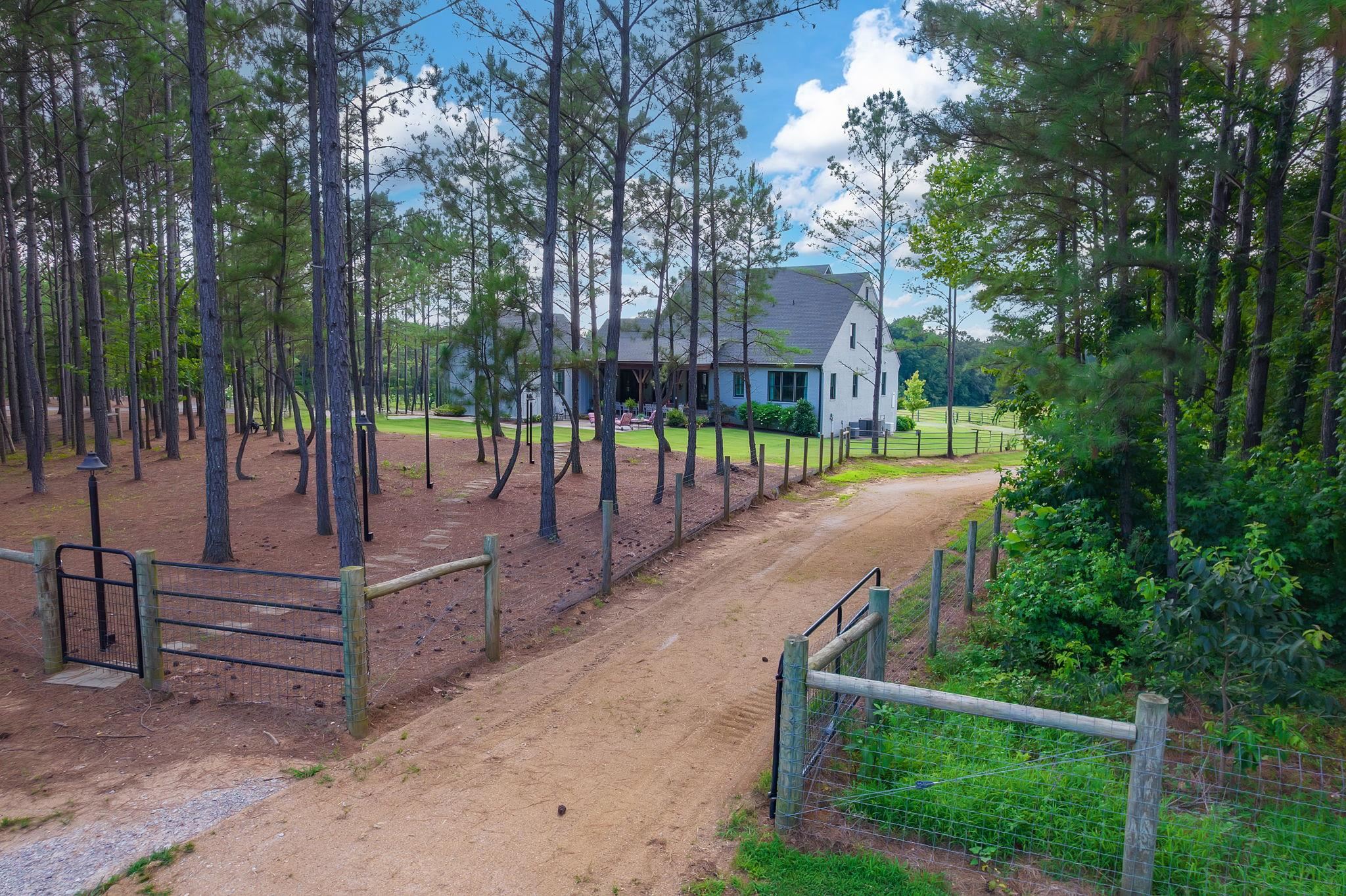 348 Countryside Drive Lexington, TN 38351 - Photo 28 of 39 a view of a park with iron fence