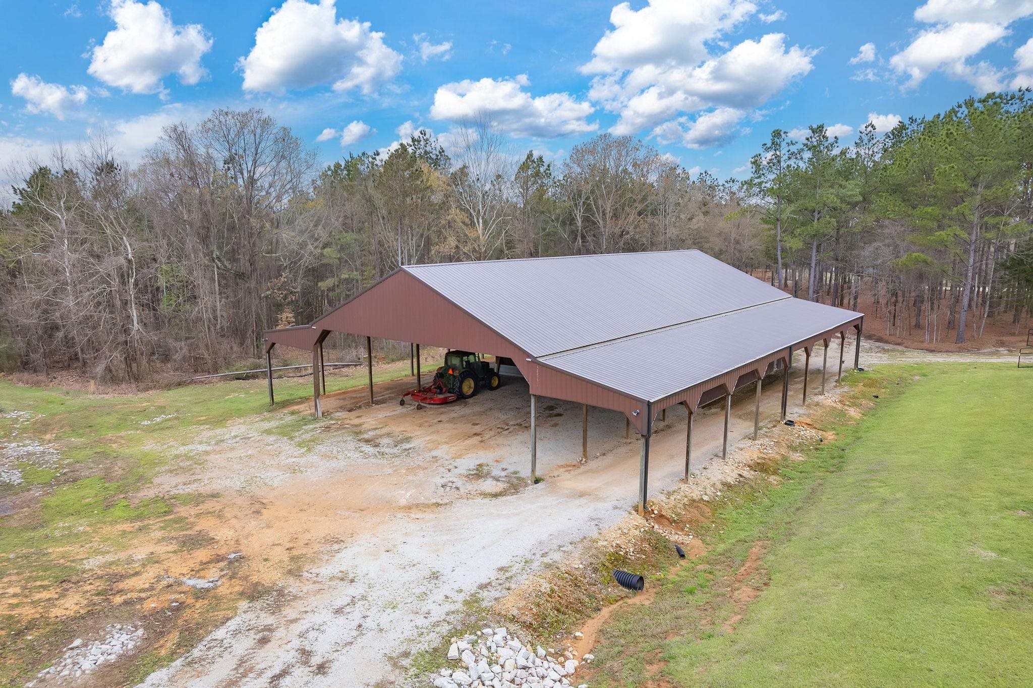 348 Countryside Drive Lexington, TN 38351 - Photo 33 of 39 a view of a house with a yard