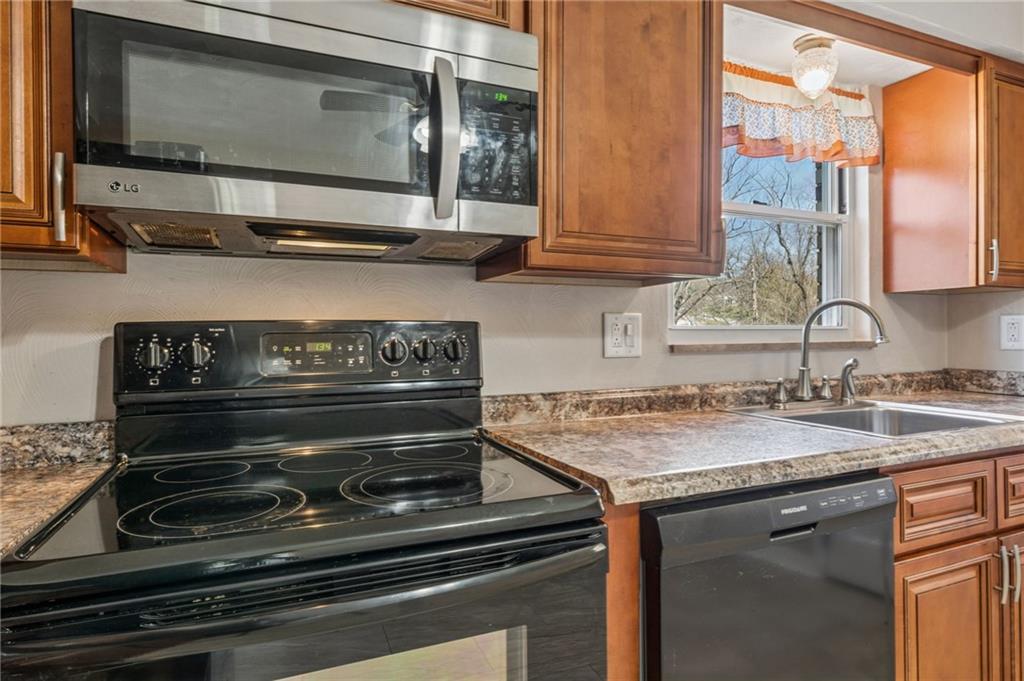 523 Beatty Road Monroeville, PA 15146 - Photo 15 of 43