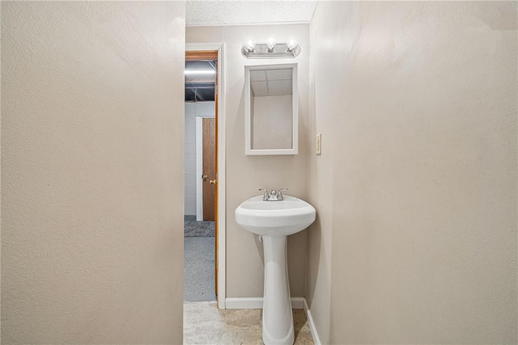 523 Beatty Road Monroeville, PA 15146 - Photo 30 of 43