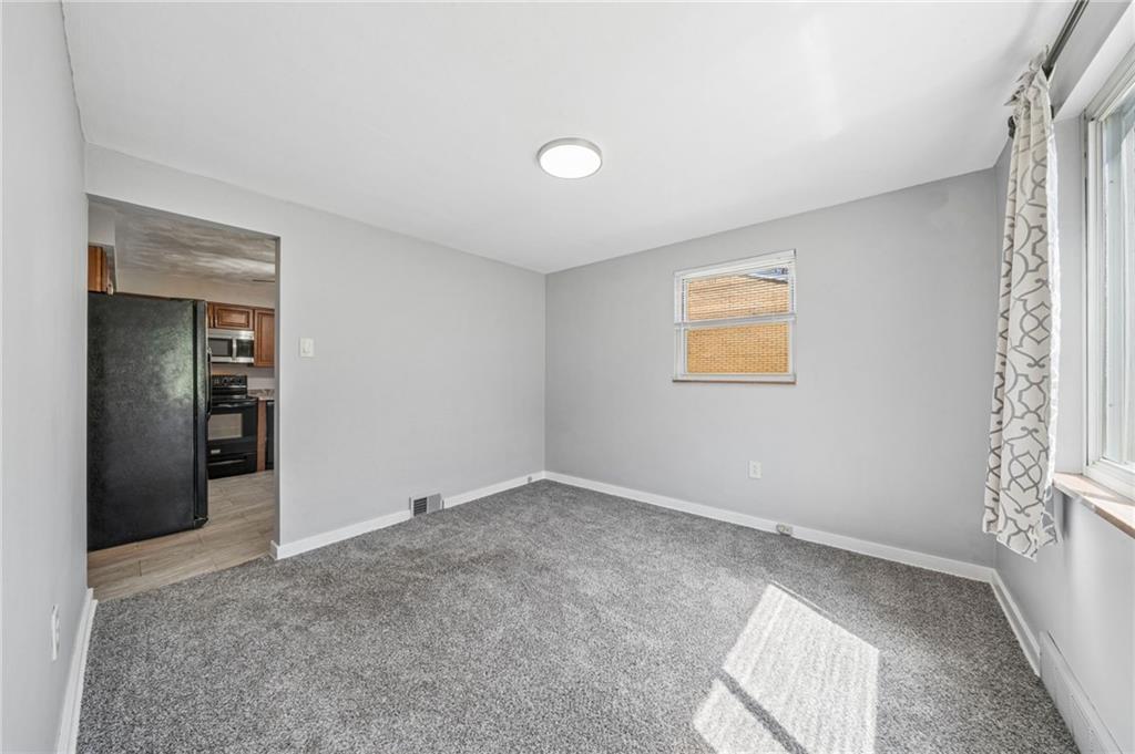 523 Beatty Road Monroeville, PA 15146 - Photo 8 of 43