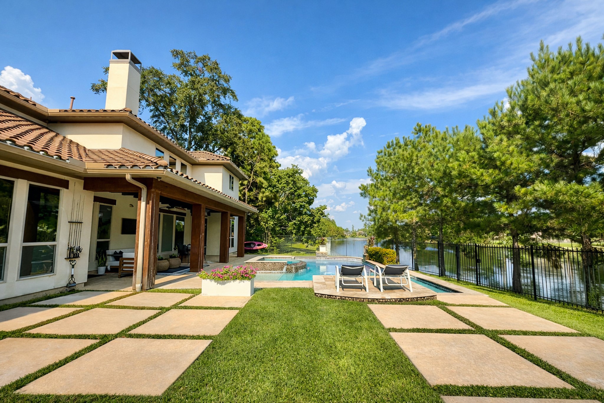 19 Paloma Bend Place Spring, TX 77389 - Photo 3 of 50