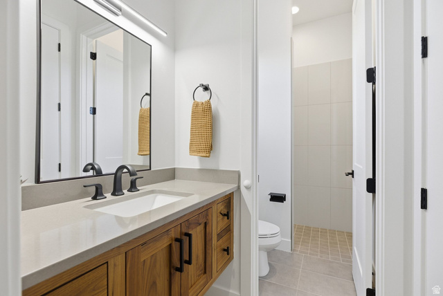 2197 Reserve Circle St. George, UT 84770 - Photo 45 of 57 Full bath featuring vanity and light tile patterned floors