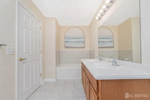 $450,000 | 358 Rector Street, Unit 308, Perth Amboy, NJ 08861