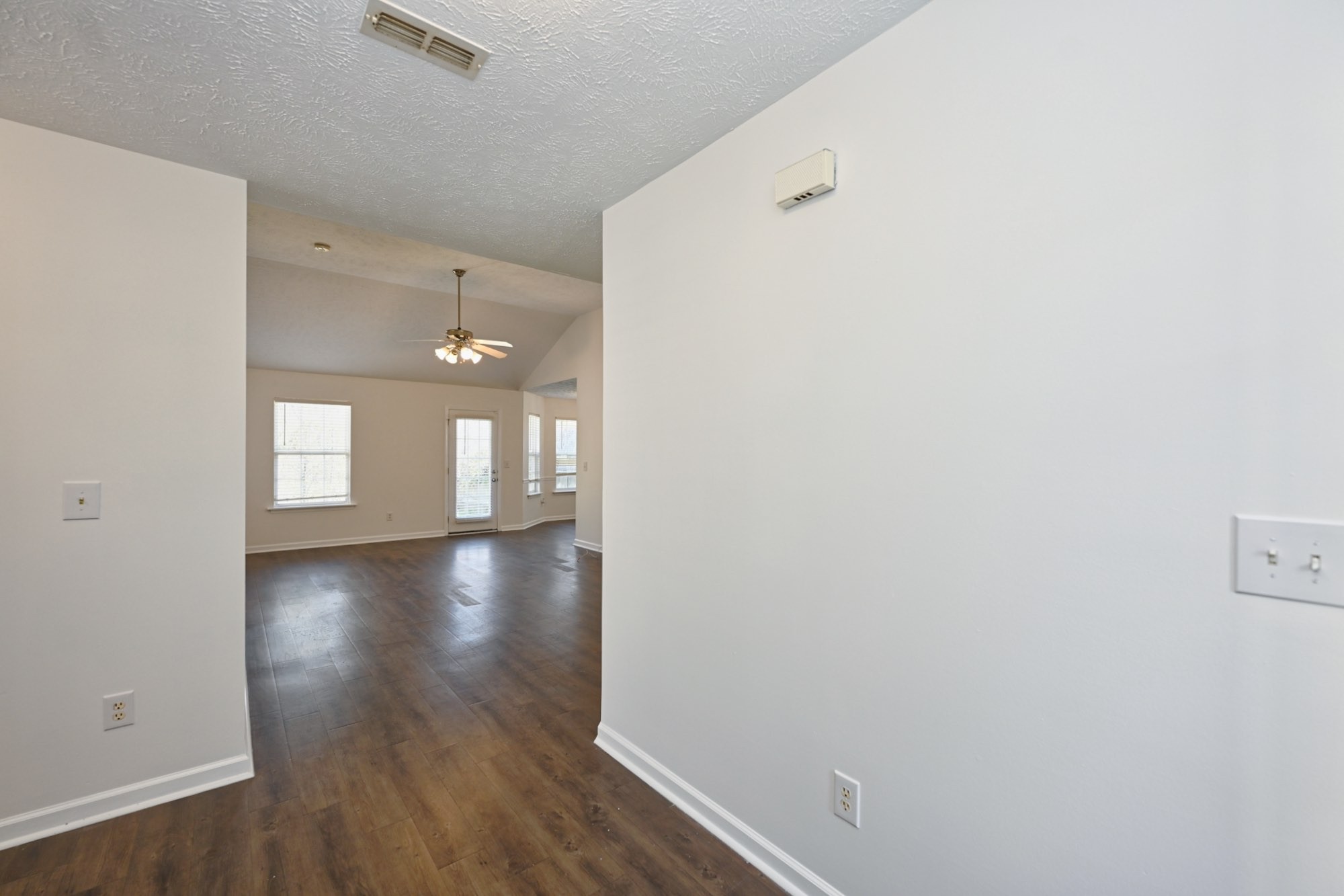 3308 Clapham Road Antioch, TN 37013 - Photo 4 of 35 Gallery Image 4