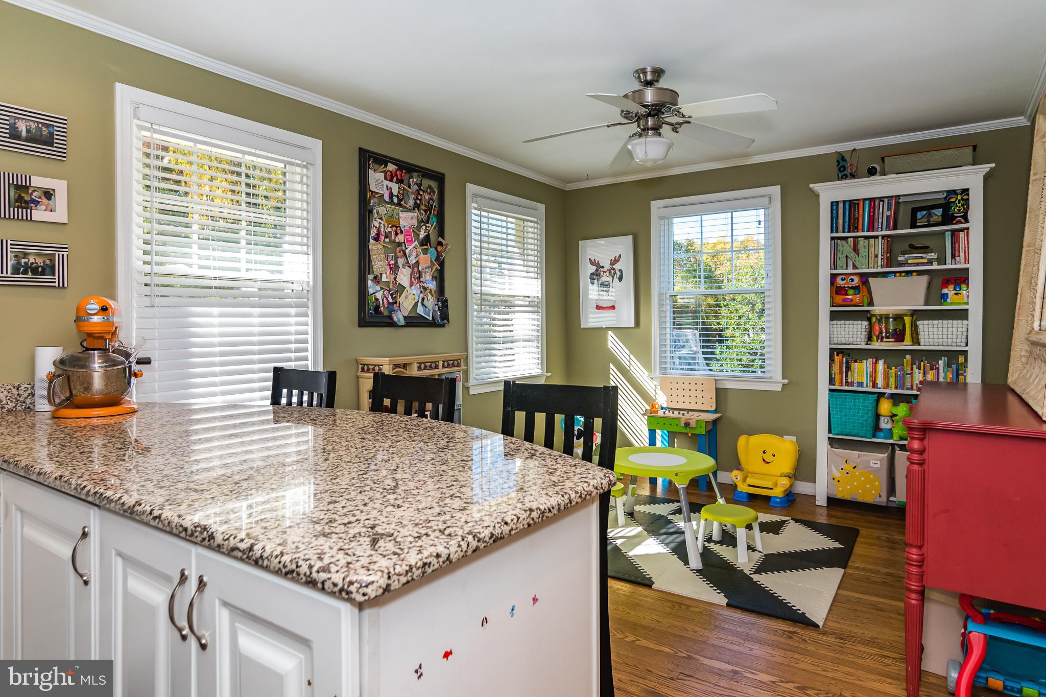 426 Kathmere Road Havertown, PA 19083 - Photo 13 of 37 Family Room adjoining Kitchen