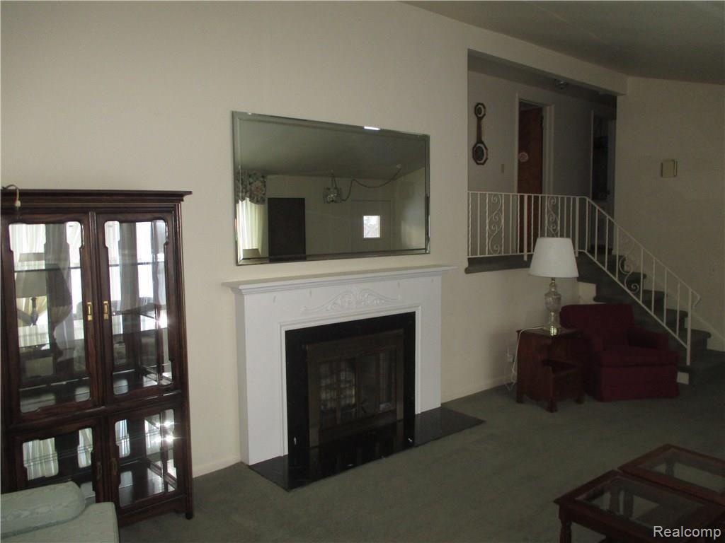 368 Willow Tree Lane Rochester Hills, MI 48306 - Photo 9 of 34