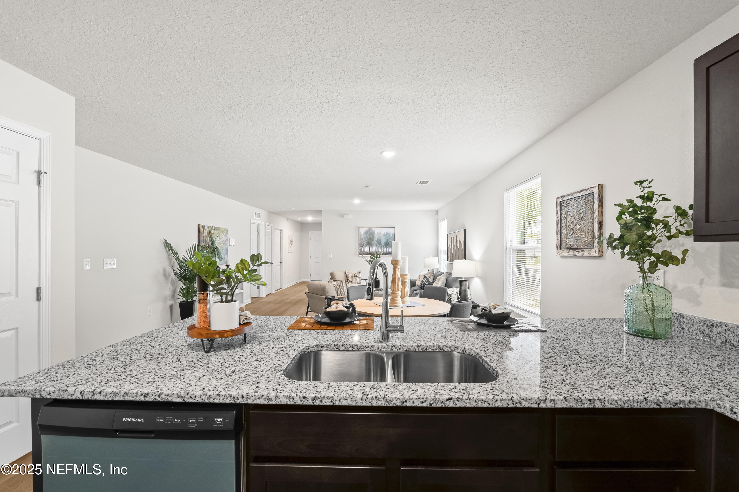 8157 Firetower Road Jacksonville, FL 32210 - Photo 13 of 29 P1152801.jpg-FULL