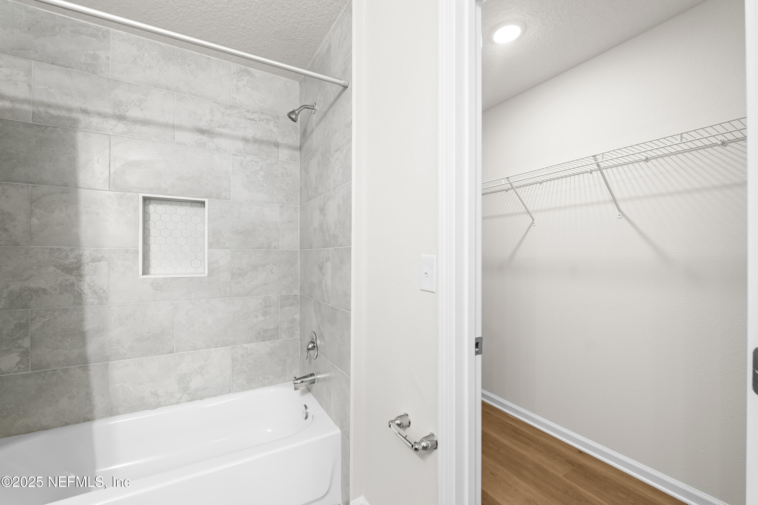 8157 Firetower Road Jacksonville, FL 32210 - Photo 19 of 29 P1152737.jpg-FULL