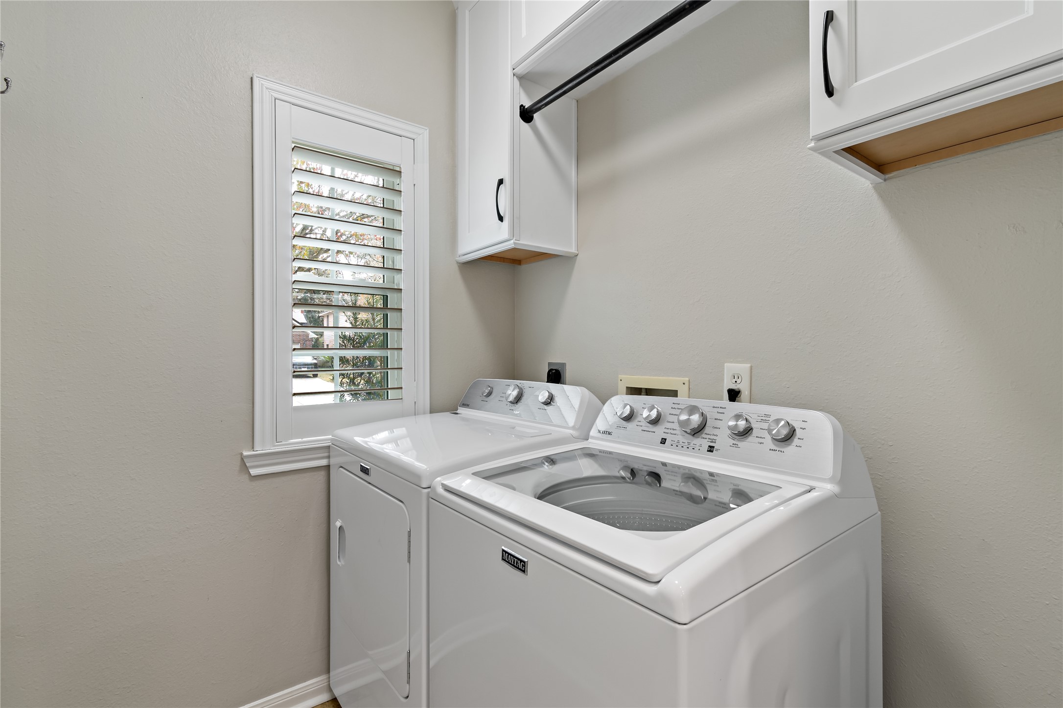 20302 Water Point Trail Humble, TX 77346 - Photo 20 of 30 Utility room inside of the home.