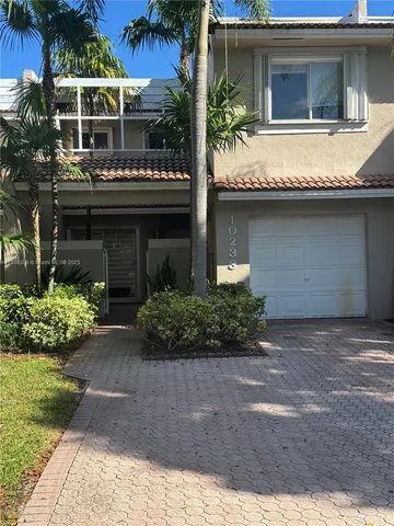 $4,600 | 10233 Northwest 52nd Lane, Doral, FL 33178
