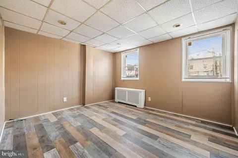 a view of a livingroom with an empty space