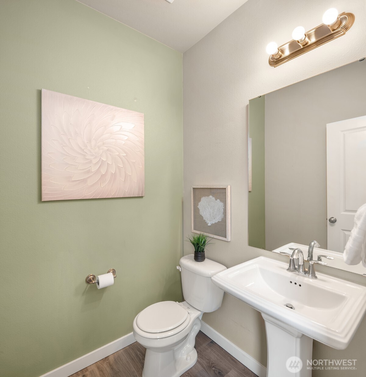 729 112th Street Southwest, Unit E1 Everett, WA 98204 - Photo 26 of 36